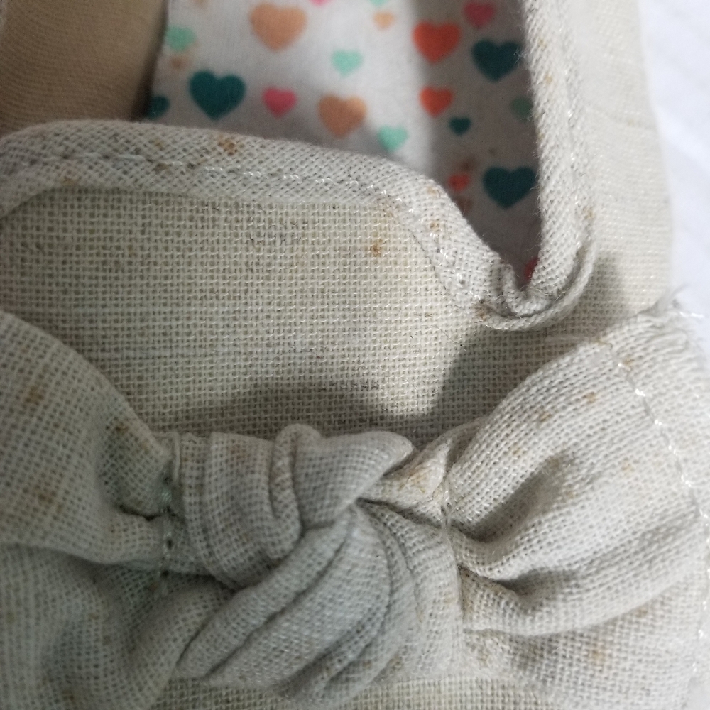 WONDER NATION GIRL'S CREAM FLATS WITH BOW SIZE 4 (PLEASE SEE ALL PHOTOS) - Picture 9 of 14